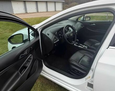 Белый Шевроле Круз, объемом двигателя 1.4 л и пробегом 49 тыс. км за 5250 $, фото 7 на Automoto.ua