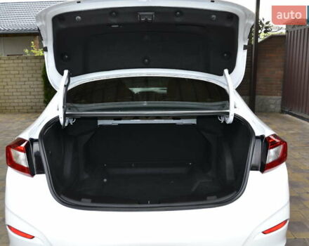 Білий Шевроле Круз, об'ємом двигуна 1.4 л та пробігом 29 тис. км за 11900 $, фото 29 на Automoto.ua