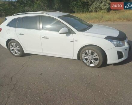 Белый Шевроле Круз, объемом двигателя 2 л и пробегом 197 тыс. км за 8200 $, фото 19 на Automoto.ua