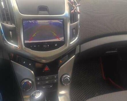 Белый Шевроле Круз, объемом двигателя 1.69 л и пробегом 202 тыс. км за 8300 $, фото 1 на Automoto.ua