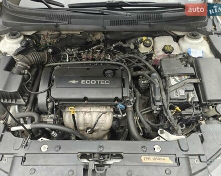 Белый Шевроле Круз, объемом двигателя 1.8 л и пробегом 196 тыс. км за 7499 $, фото 5 на Automoto.ua