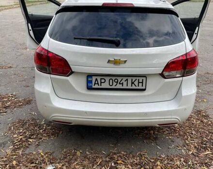 Белый Шевроле Круз, объемом двигателя 1.8 л и пробегом 250 тыс. км за 8500 $, фото 2 на Automoto.ua