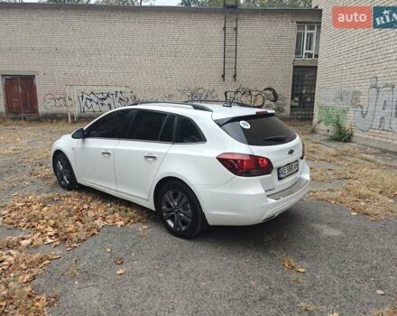 Белый Шевроле Круз, объемом двигателя 1.8 л и пробегом 195 тыс. км за 7800 $, фото 7 на Automoto.ua