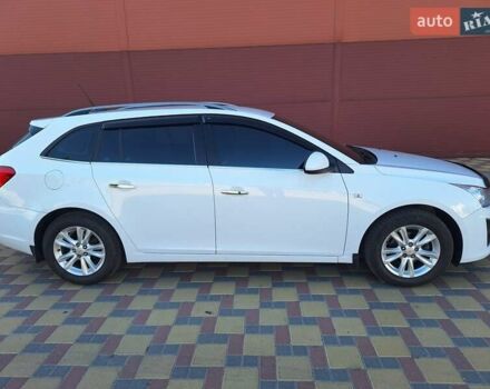Белый Шевроле Круз, объемом двигателя 1.8 л и пробегом 35 тыс. км за 10500 $, фото 10 на Automoto.ua