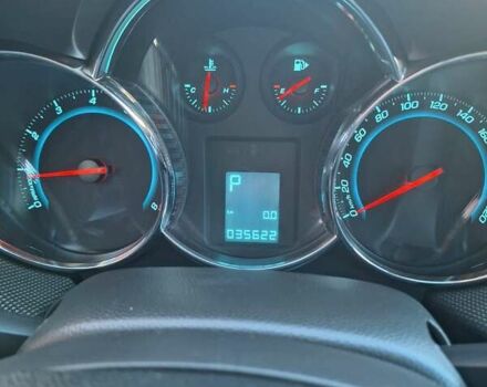 Белый Шевроле Круз, объемом двигателя 1.8 л и пробегом 35 тыс. км за 10500 $, фото 60 на Automoto.ua