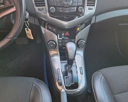 Белый Шевроле Круз, объемом двигателя 1.8 л и пробегом 35 тыс. км за 10500 $, фото 54 на Automoto.ua