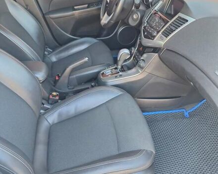 Белый Шевроле Круз, объемом двигателя 1.8 л и пробегом 35 тыс. км за 10500 $, фото 57 на Automoto.ua