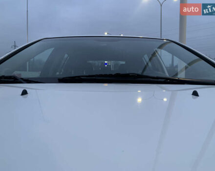 Белый Шевроле Круз, объемом двигателя 1.8 л и пробегом 140 тыс. км за 8000 $, фото 12 на Automoto.ua