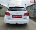 Белый Шевроле Круз, объемом двигателя 1.6 л и пробегом 225 тыс. км за 7300 $, фото 5 на Automoto.ua