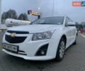 Белый Шевроле Круз, объемом двигателя 1.8 л и пробегом 140 тыс. км за 8000 $, фото 2 на Automoto.ua