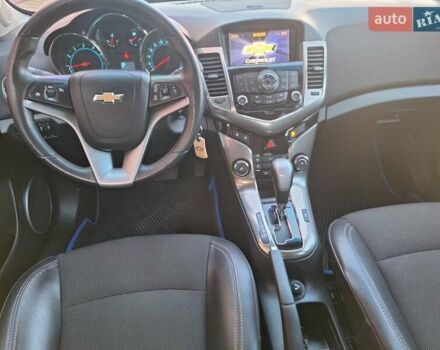 Белый Шевроле Круз, объемом двигателя 1.8 л и пробегом 35 тыс. км за 10500 $, фото 55 на Automoto.ua