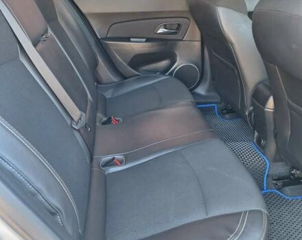 Белый Шевроле Круз, объемом двигателя 1.8 л и пробегом 35 тыс. км за 10500 $, фото 53 на Automoto.ua