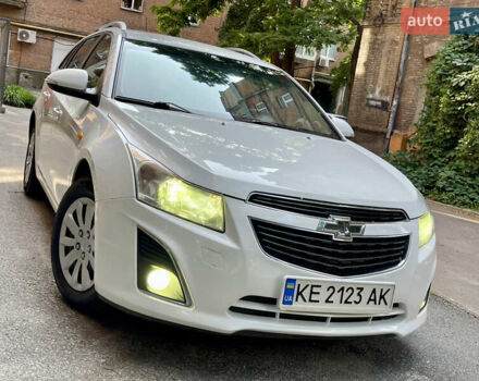 Білий Шевроле Круз, об'ємом двигуна 2 л та пробігом 220 тис. км за 8200 $, фото 1 на Automoto.ua