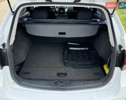 Белый Шевроле Круз, объемом двигателя 1.6 л и пробегом 184 тыс. км за 6200 $, фото 9 на Automoto.ua