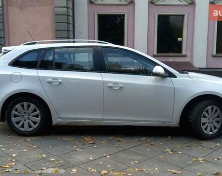 Білий Шевроле Круз, об'ємом двигуна 1.4 л та пробігом 115 тис. км за 7400 $, фото 4 на Automoto.ua