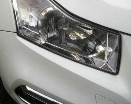 Белый Шевроле Круз, объемом двигателя 1.4 л и пробегом 115 тыс. км за 7400 $, фото 11 на Automoto.ua