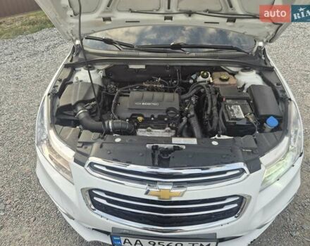 Белый Шевроле Круз, объемом двигателя 1.36 л и пробегом 158 тыс. км за 7500 $, фото 9 на Automoto.ua