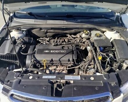 Белый Шевроле Круз, объемом двигателя 1.6 л и пробегом 236 тыс. км за 8200 $, фото 10 на Automoto.ua