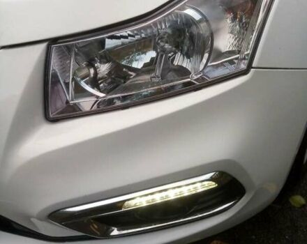 Білий Шевроле Круз, об'ємом двигуна 1.4 л та пробігом 115 тис. км за 7400 $, фото 3 на Automoto.ua
