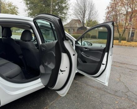 Белый Шевроле Круз, объемом двигателя 1.4 л и пробегом 145 тыс. км за 8900 $, фото 17 на Automoto.ua