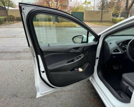 Белый Шевроле Круз, объемом двигателя 1.4 л и пробегом 145 тыс. км за 8900 $, фото 10 на Automoto.ua