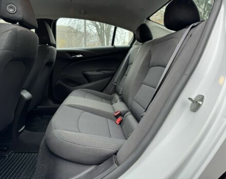 Белый Шевроле Круз, объемом двигателя 1.4 л и пробегом 145 тыс. км за 8900 $, фото 19 на Automoto.ua