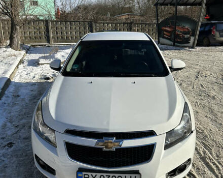 Белый Шевроле Круз, объемом двигателя 2 л и пробегом 249 тыс. км за 6200 $, фото 1 на Automoto.ua