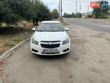 Шевроле Круз 2010 в Николаеве на Automoto.ua Белый Шевроле Круз, объемом двигателя 1.6 л и пробегом 215 тыс. км за 5500 $, фото 1 на Automoto.ua
