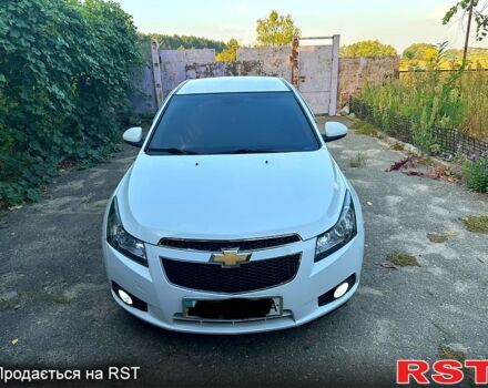 Білий Шевроле Круз, об'ємом двигуна 2 л та пробігом 0 тис. км за 6000 $, фото 1 на Automoto.ua