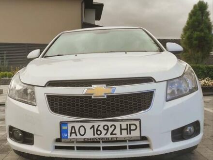 Шевроле Круз 2011 у Ужгороді на Automoto.ua Білий Шевроле Круз, об'ємом двигуна 1.8 л та пробігом 162 тис. км за 7200 $, фото 1 на Automoto.ua