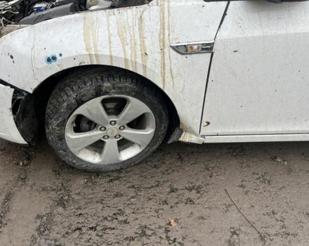 Белый Шевроле Круз, объемом двигателя 1.8 л и пробегом 205 тыс. км за 3300 $, фото 1 на Automoto.ua