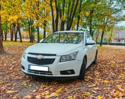 Белый Шевроле Круз, объемом двигателя 1.6 л и пробегом 217 тыс. км за 7000 $, фото 1 на Automoto.ua