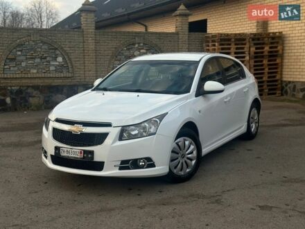 Белый Шевроле Круз, объемом двигателя 1.8 л и пробегом 183 тыс. км за 7800 $, фото 1 на Automoto.ua