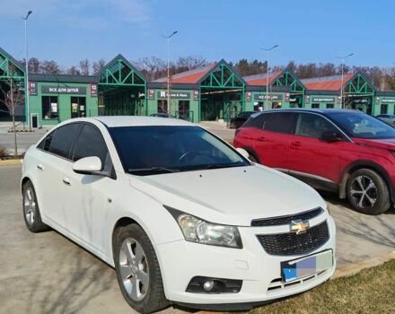 Белый Шевроле Круз, объемом двигателя 1.8 л и пробегом 241 тыс. км за 6800 $, фото 1 на Automoto.ua