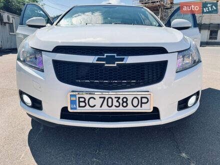 Белый Шевроле Круз, объемом двигателя 1.6 л и пробегом 150 тыс. км за 6700 $, фото 1 на Automoto.ua