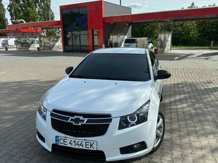 Белый Шевроле Круз, объемом двигателя 2 л и пробегом 404 тыс. км за 6600 $, фото 1 на Automoto.ua