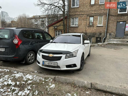 Білий Шевроле Круз, об'ємом двигуна 1.36 л та пробігом 285 тис. км за 6000 $, фото 1 на Automoto.ua