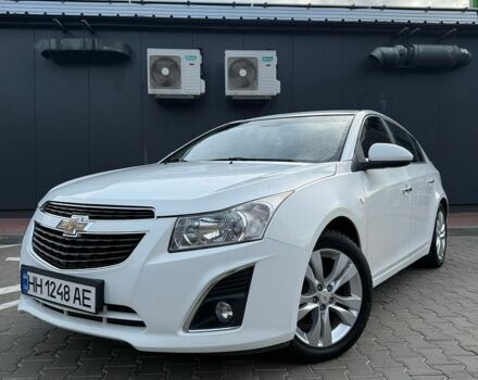 Белый Шевроле Круз, объемом двигателя 1.8 л и пробегом 160 тыс. км за 7899 $, фото 1 на Automoto.ua