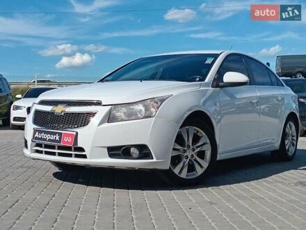 Шевроле Круз 2012 в Львове на Automoto.ua Белый Шевроле Круз, объемом двигателя 1.8 л и пробегом 198 тыс. км за 9190 $, фото 1 на Automoto.ua