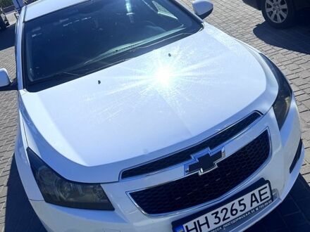 Белый Шевроле Круз, объемом двигателя 1.8 л и пробегом 135 тыс. км за 7300 $, фото 1 на Automoto.ua