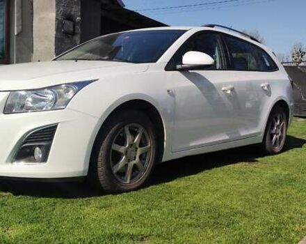 Белый Шевроле Круз, объемом двигателя 1.69 л и пробегом 234 тыс. км за 7700 $, фото 1 на Automoto.ua