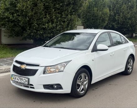 Белый Шевроле Круз, объемом двигателя 1.8 л и пробегом 158 тыс. км за 5814 $, фото 1 на Automoto.ua