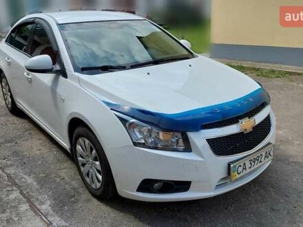 Белый Шевроле Круз, объемом двигателя 1.6 л и пробегом 114 тыс. км за 7500 $, фото 1 на Automoto.ua