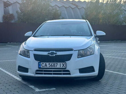 Білий Шевроле Круз, об'ємом двигуна 1.8 л та пробігом 350 тис. км за 5000 $, фото 1 на Automoto.ua