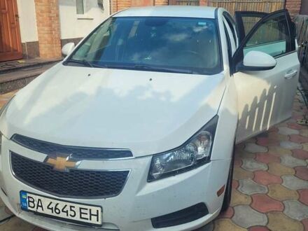 Шевроле Круз 2012 в Кропивницком (Кировограде) на Automoto.ua Белый Шевроле Круз, объемом двигателя 1.36 л и пробегом 196 тыс. км за 8000 $, фото 1 на Automoto.ua