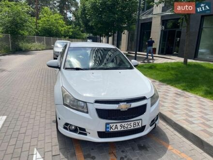 Білий Шевроле Круз, об'ємом двигуна 1.36 л та пробігом 363 тис. км за 5999 $, фото 1 на Automoto.ua