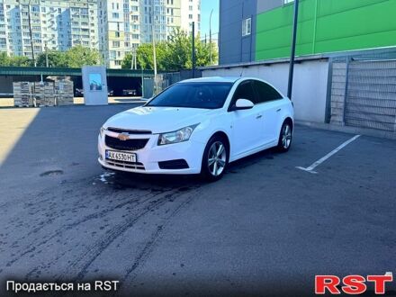 Шевроле Круз 2012 в Харькове на Automoto.ua Белый Шевроле Круз, объемом двигателя 1.4 л и пробегом 0 тыс. км за 7700 $, фото 1 на Automoto.ua