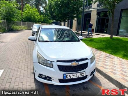 Белый Шевроле Круз, объемом двигателя 1.4 л и пробегом 360 тыс. км за 5999 $, фото 1 на Automoto.ua