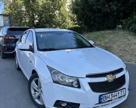 Белый Шевроле Круз, объемом двигателя 2 л и пробегом 189 тыс. км за 7300 $, фото 1 на Automoto.ua