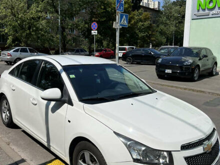 Білий Шевроле Круз, об'ємом двигуна 1.4 л та пробігом 270 тис. км за 6900 $, фото 1 на Automoto.ua